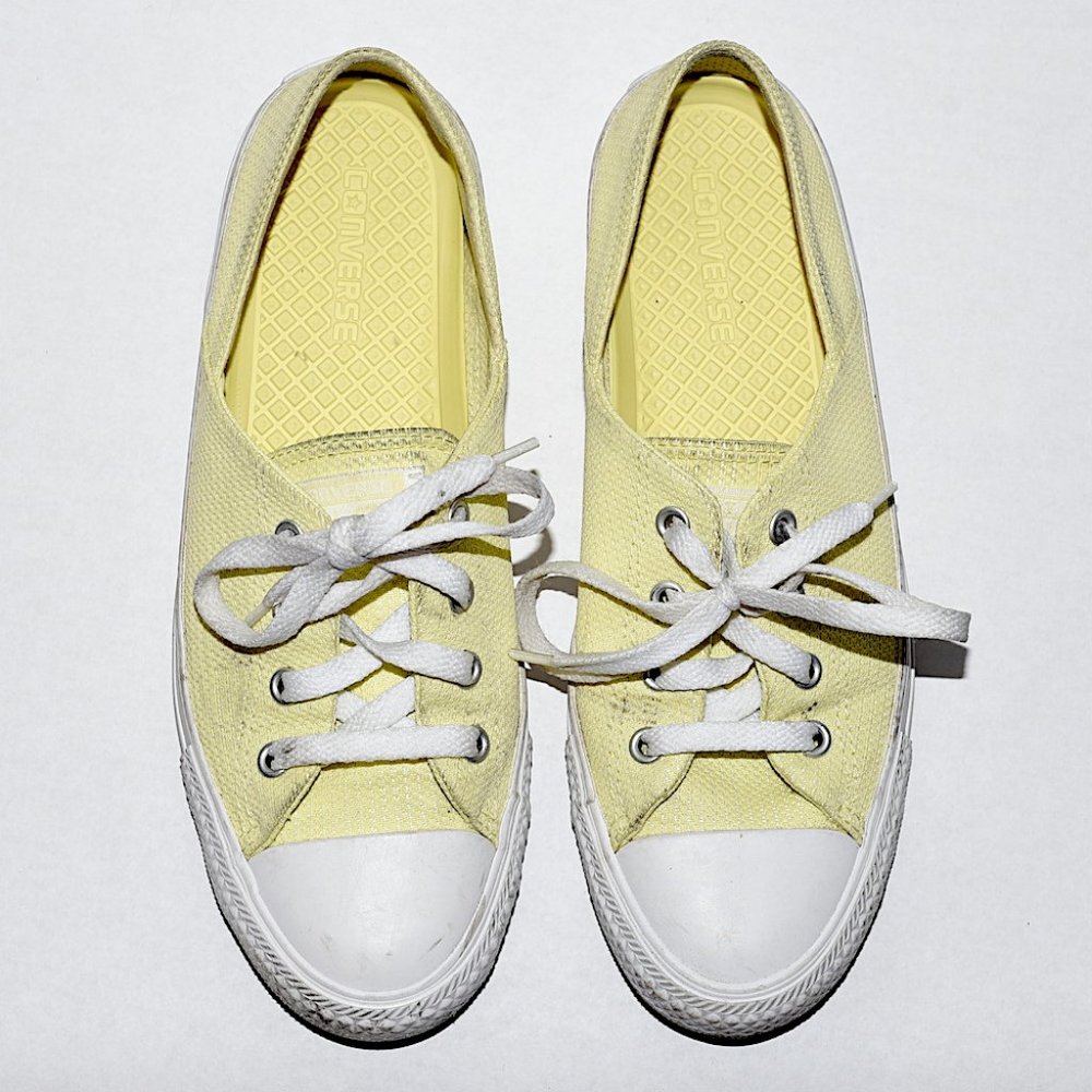 Converse Chuck Taylor All Star Coral Ox Woven Sneaker in Lemon Haze